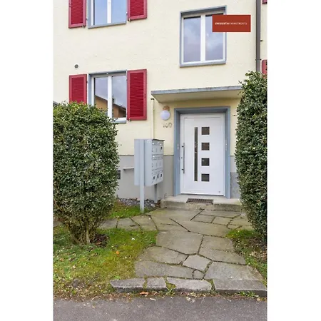 Apartment Charming In Zurich