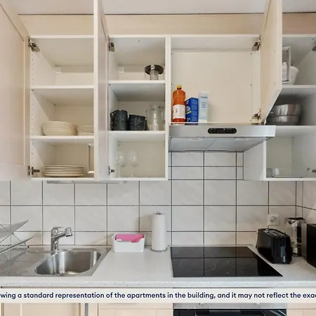 Apartment Charming In Zurich